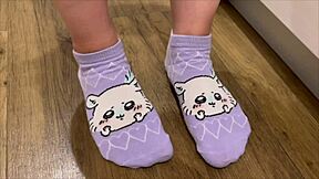 Girlfriend in naked apron can't hold back, gets creampied in kitchen by cohabiting couple