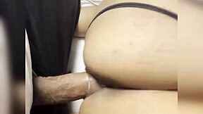 She shakes her BIG ASS showing off BIG BOOTY in sensual moves