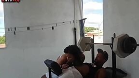 Enquanto Eu Malho Ela Quer Sexo Mulher Safada So Pensa Em Fuder