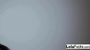 lola foxx relaxes with a solo touch session