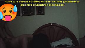 hago el amor con uno de mis suscriptores que era chibolo y duro mas de 50 minutos y me dejo bien cachada