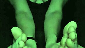 ワークアウト後のフットルブ、汗だくのセッションで気持ちいい