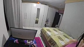 Housewife pays technician with her ass while husband’s away, huh?