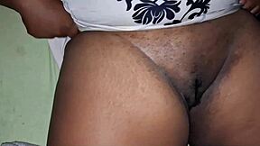 Milf screams on lover's dick, can't take it anymore