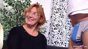 Ich bin begeistert beim Zuschauen dieses alten deutschen Paares erstes FFM