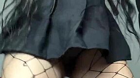 multiples orgasmos al llegar a casa chica sola se masturba astarioth