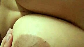 Viral video of mature latina masturbating with dildo