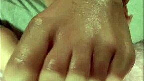 Amateur Worships Barefoot Feet And Toes