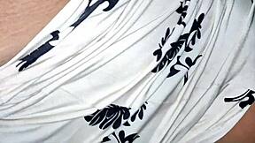 Milf screams on lover's dick, can't take it anymore