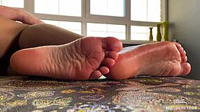 Goddess Teases with Oily Feet