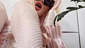 Fetish Feet Mistress Elza Koms Dominates with Wet Charm