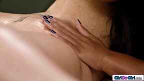 Big Tits Sarah Arabic Is Down For A Fingerdeep Pussy Massage