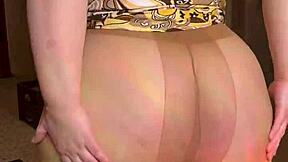 joan day flaunts curvy body in see-through leggings