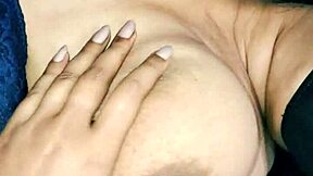 Big boobs desi indian bhabhi moaning in pussy play