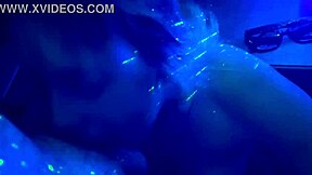 Zabrałem Swoją Niewolnicę Do Klubu Nocnego Na Mokrego Facefucka, Lizanie Jaj I Lodzika W Ciemności