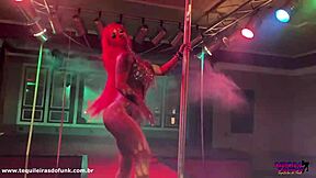 debora fantine - show de stripper na boate