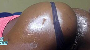 hej, pogledaj ovu lepu ebony Monu kako joj jebe dupe sa cumshotom i creampiejem! 😍