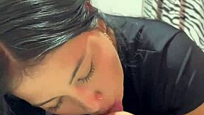 Min svigerinne ankommer i sexy kjole ivrig etter moro