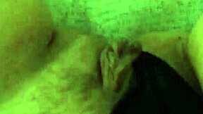 Flash Fica E Slip Neri in Detailed Flashing Scene