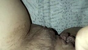 Flash Fica E Slip Neri in Detailed Flashing Scene