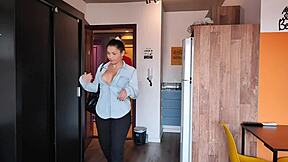 Sem mogel upreti tej seksi riti? Napolnil sem pičko svakinje s semenom