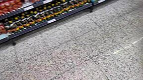 Isteri pamer corno kongkek di kereta