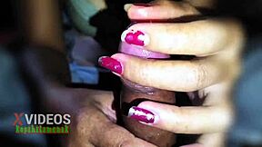 Pembantu Baru Rocks at Handjob Skills