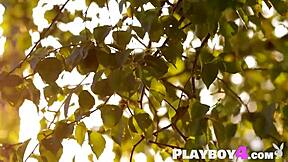 Katya Clover Boldly Poses Naked