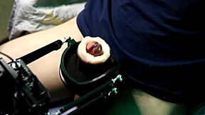 Beautiful bodybuilder uses a super masturbation machine, moaning powerfully in close up.