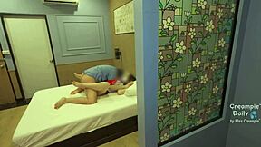 طالبة تتسلل إلى المهجع لدور لقذف داخلي