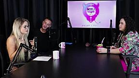 Marina Karam and Bruna Carlos in a Bora Cast episode