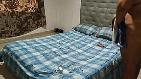 chica gordita masturbates in bathroom with squirting female ejaculation