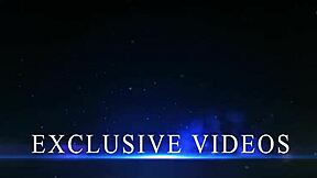 Busty žena si užívá relaxační sezení se sousedem