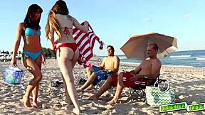 شابات قذرات 18+ منحنيات لزب عملاق من الخلف