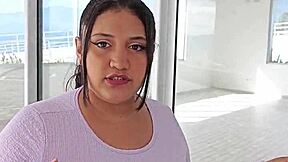 Agente De Inmobiliaria Vende Propiedad A Cambio De Su Caliente Co�o