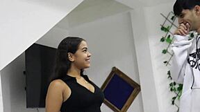 Hermanastro pervertido enseña a su hermanastra latina a jugar billar para después follar su concha 😈