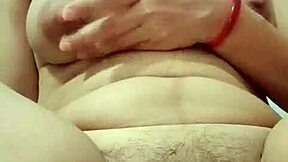 Fat sexy chick wants to fuck all guys