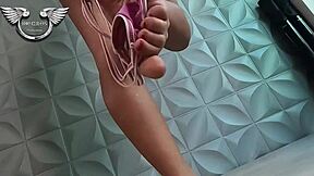 Vaihdetaan alushousuja ystävien kanssa seksissä jotta voit katsoa alta