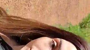 Saindo do shopping achei este lugar lindo pra me masturbar.