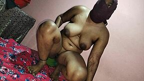 My stepsister finds me masturbating and out of curiosity she gets a great fuck 😏