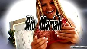 Rio Mariah Teases Lex Steele's BBC In Doggy Style