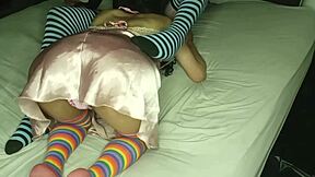 Crossdresser baszik szexi nagy seggű domború brunettet