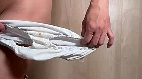 Fete în uniformă, antrenament anal și pentru sfârcuri