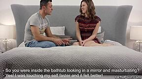 חתולה נשיקה פורשת כוס ורוד לבתולין ראשון עם וייב נימפו