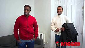 Latina obraznică țipă după pule negre într-un quickie cu Daniela Nerea