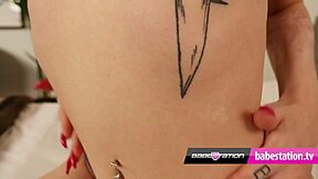 petite british stunner fingers herself