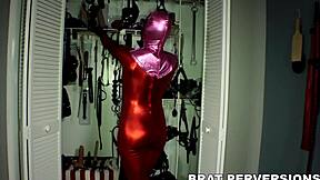 freaky dominatrix training with dildo and strapon