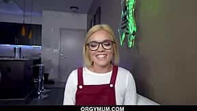 Hot cougar blows stepson while stepsis watches intently