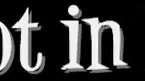 lisa ann spreads her thick legs wide open