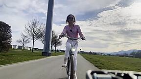 Miss Daisy Diamond's bike adventure